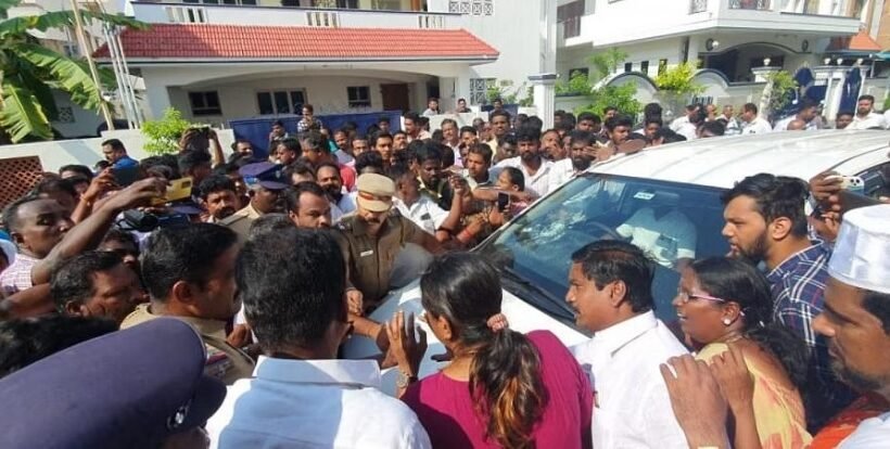 IT raids at TN Minister Senthil Balaji, brother Ashok's properties in Chennai, Karur and Coimbatore